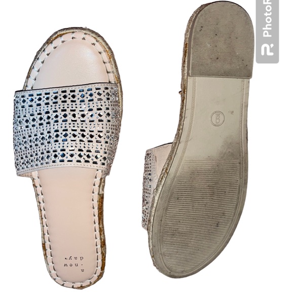 Sparkle Sandals - Picture 2 of 2